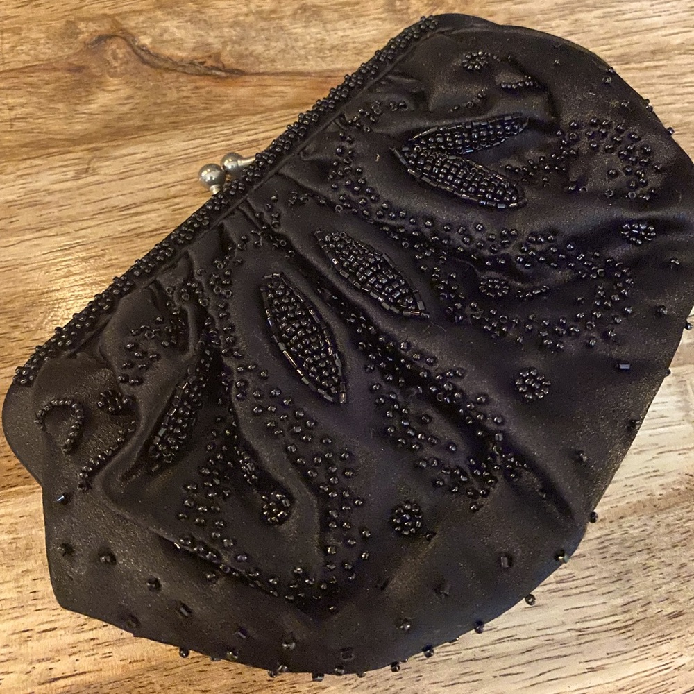 Vintage black Appleseeds evening clutch